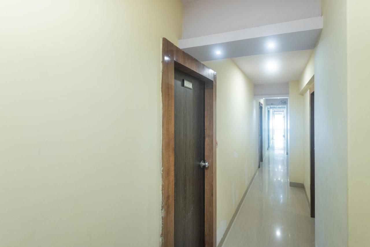 Oyo 49867 Hotel Kalpana Residency ムンバイ エクステリア 写真