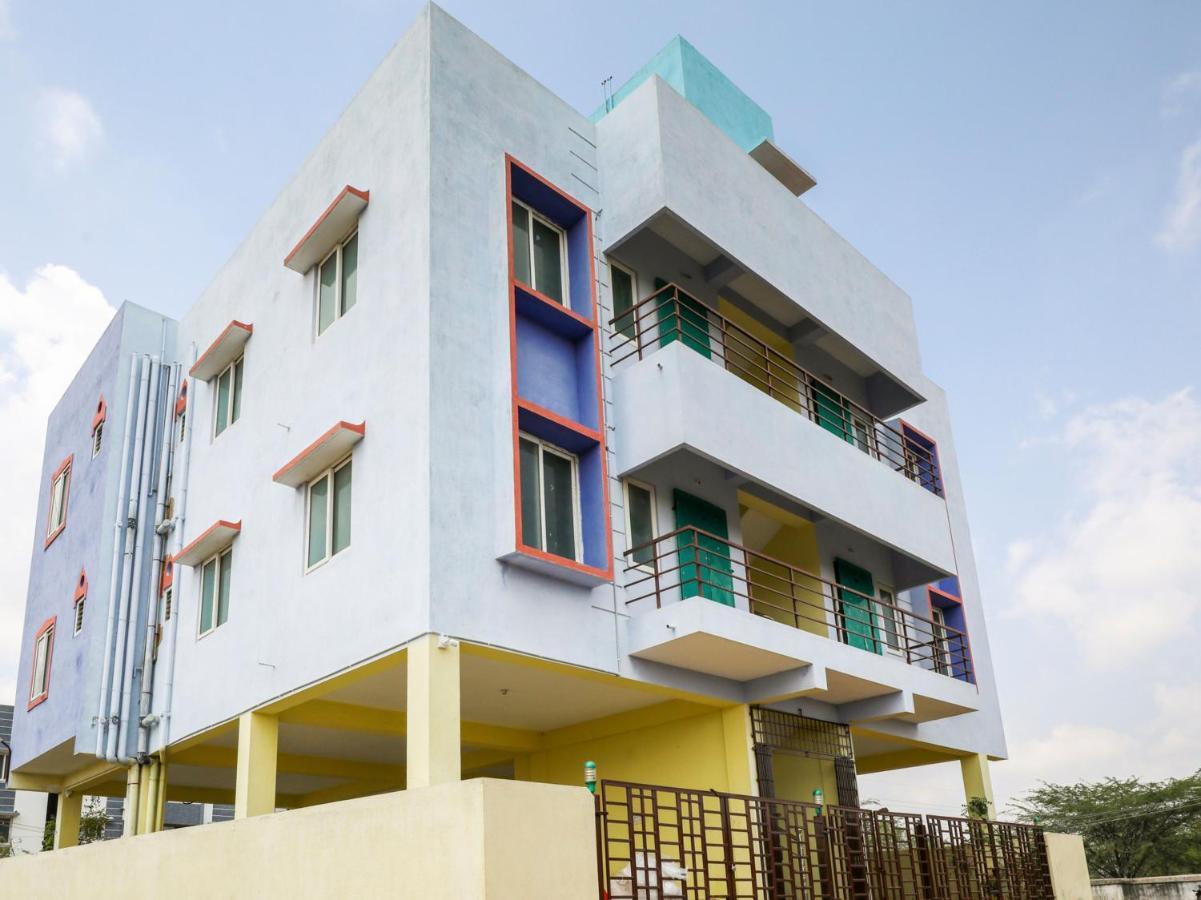 Oyo 49867 Hotel Kalpana Residency ムンバイ エクステリア 写真
